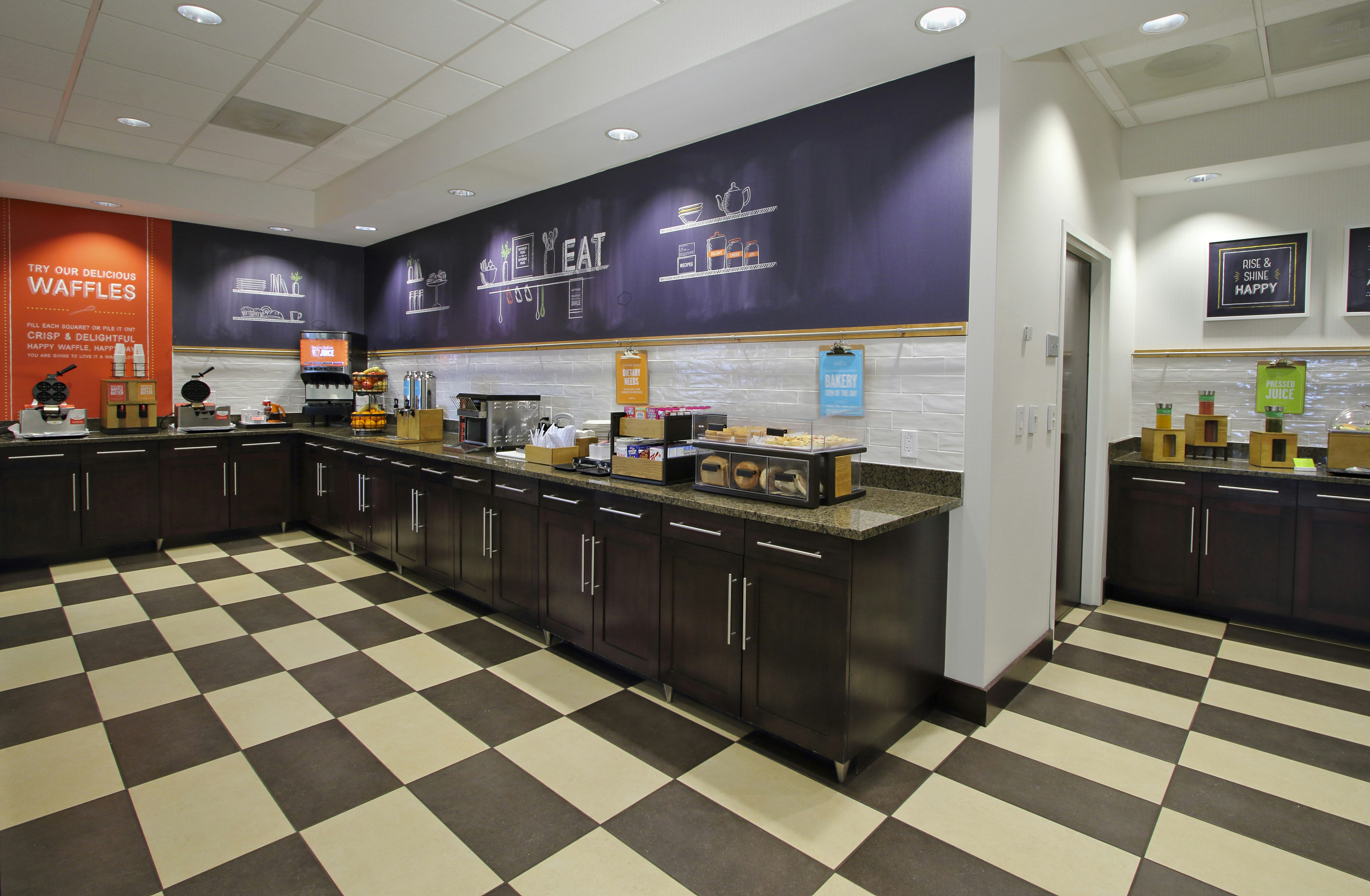 Hampton Inn Hagerstown 12/80