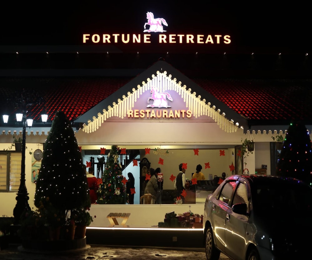 FORTUNE RETREATS 7/50