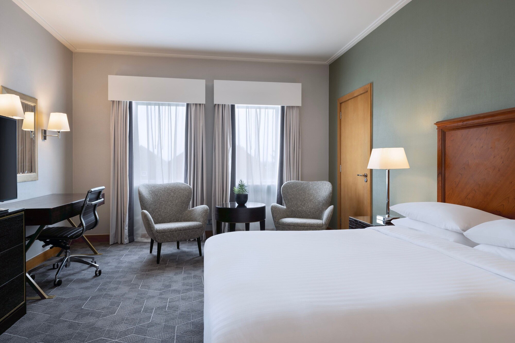 Room at Delta Hotels by Marriott Bexleyheath, BEXLEYHEATH