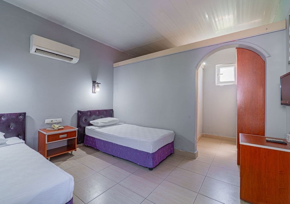Sayanora Hotel & Park 13/50