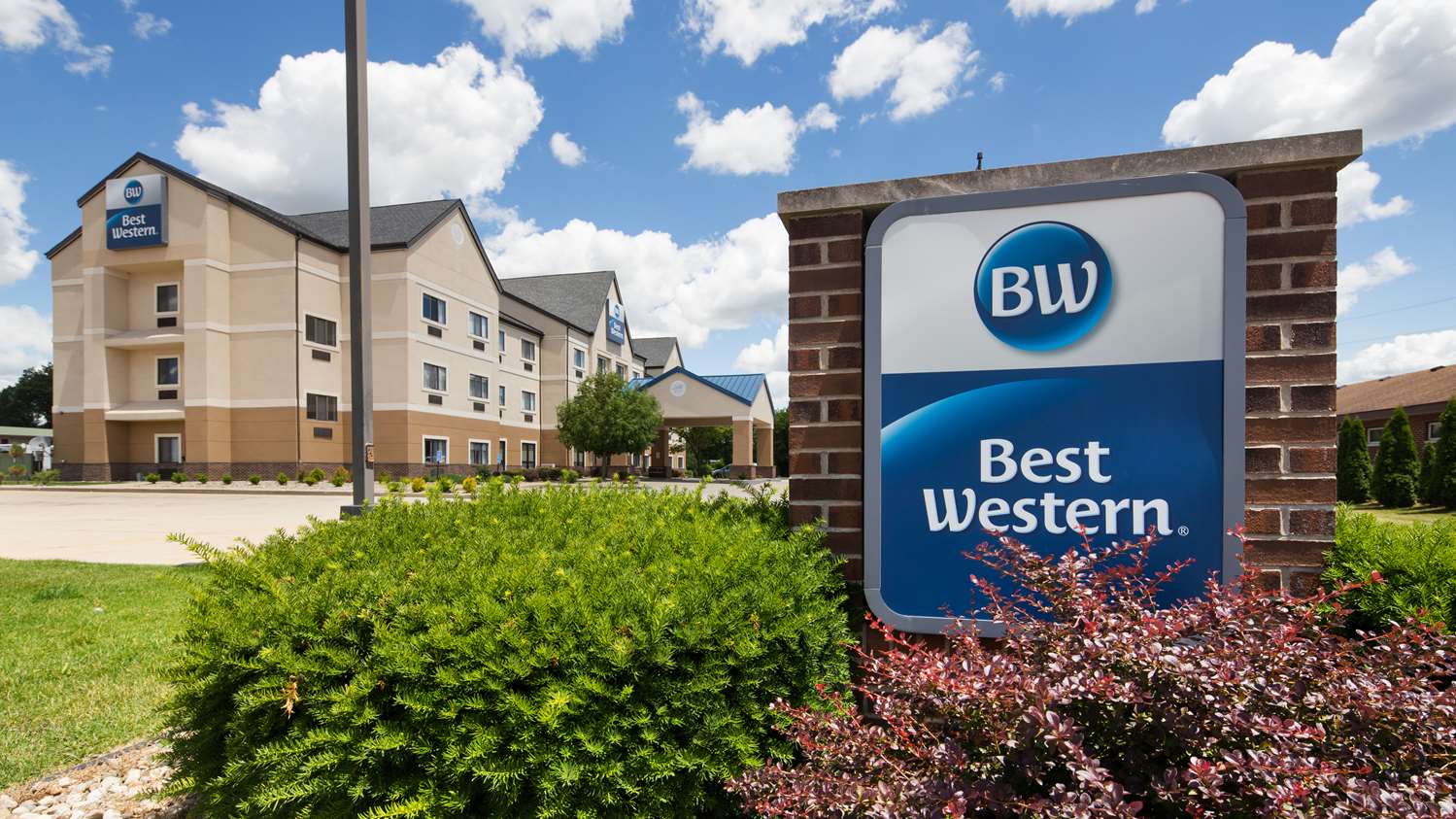 Best Western Elkhart Inn & Suites 2/27