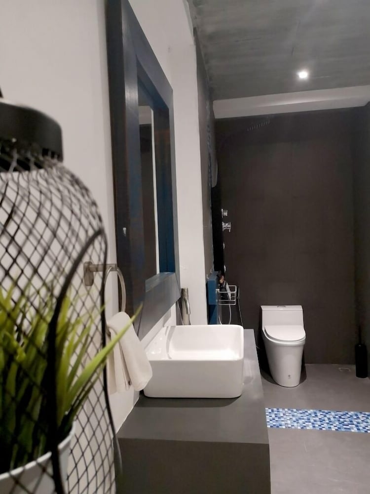 Pahili Pool Villas Koh Tao 48/50