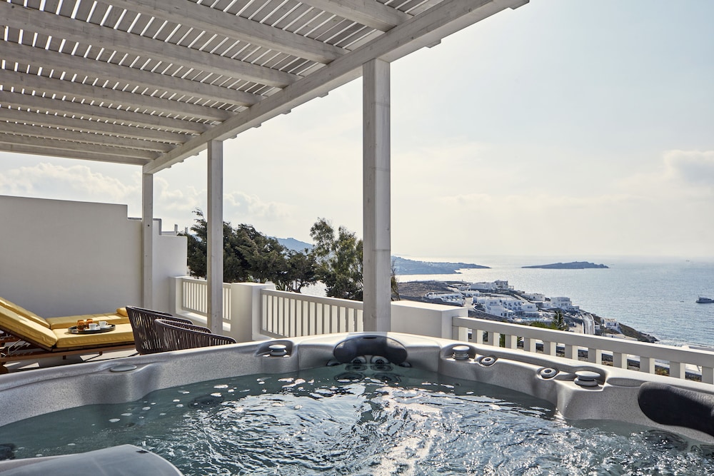 Myconian Korali Relais and Chateaux 46/78