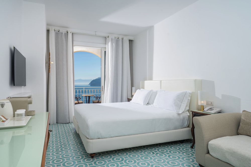 غرفة سوبيريور بسرير كينج بإطلالة على البحر بشرفة، Hotel Belair 3/9