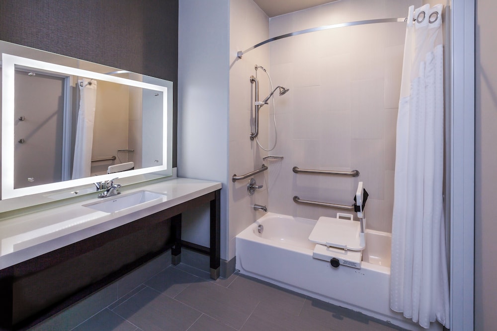 Holiday Inn Express And Suites Killeen-Fort Hood Area 42/43