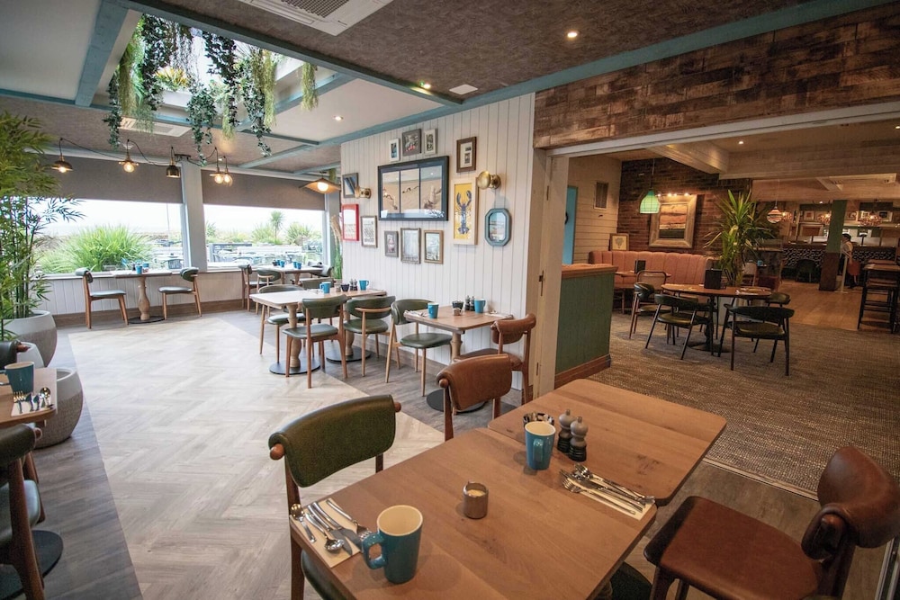 The Waterside Hotel 32/46