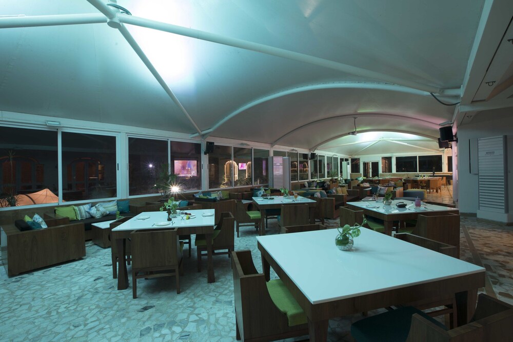 HOTEL KHANVEL RESORT 29/50