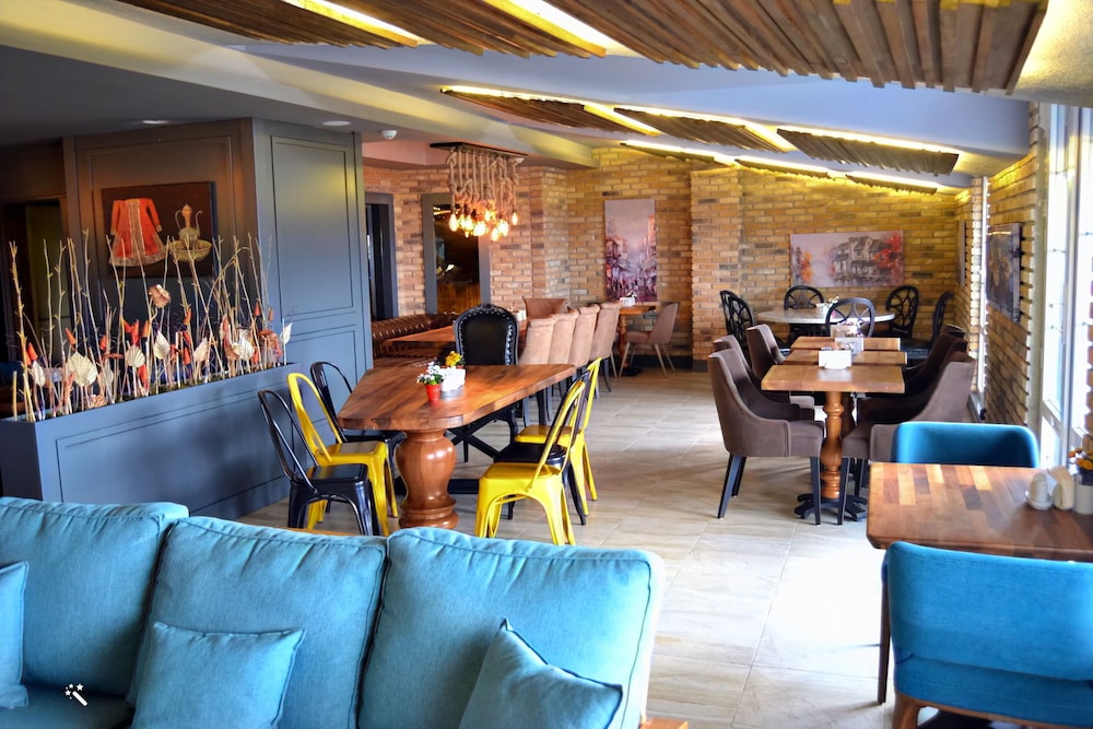 Hotel Zade 40/50