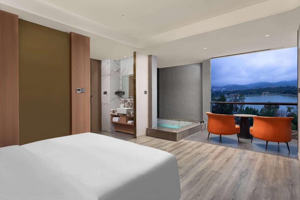 Premier, King Bed, Hot Spring Bath