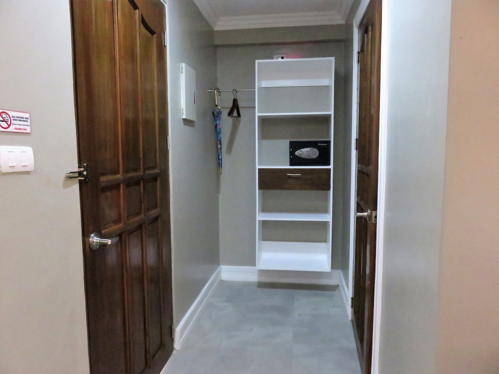 Kav's Beach Resort 35/69