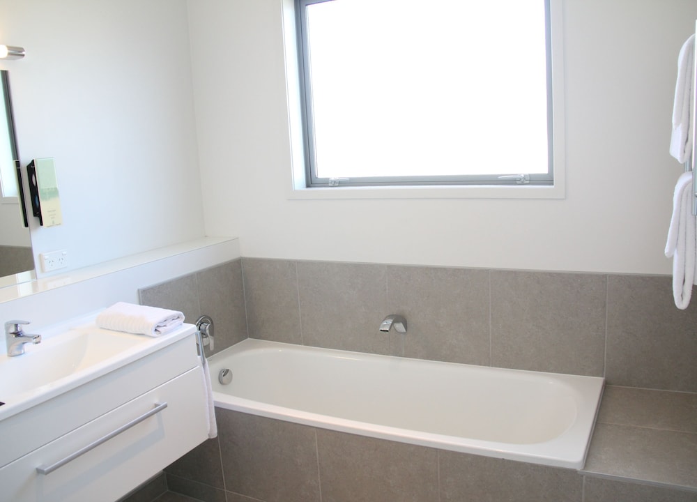 Pukekura Motor Lodge 13/38