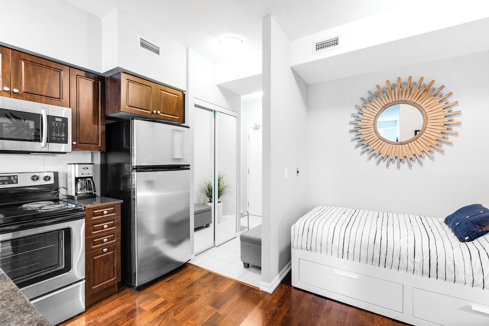 Aoc Suites - Luxury Condo - City View 14/28