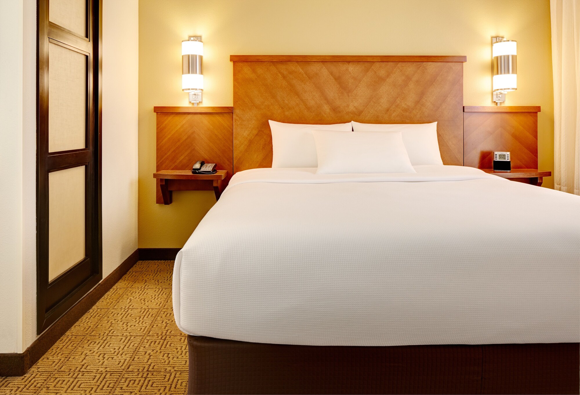 Room, King Bed, High Floor