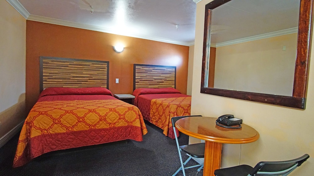 Lincoln Motel 45/58