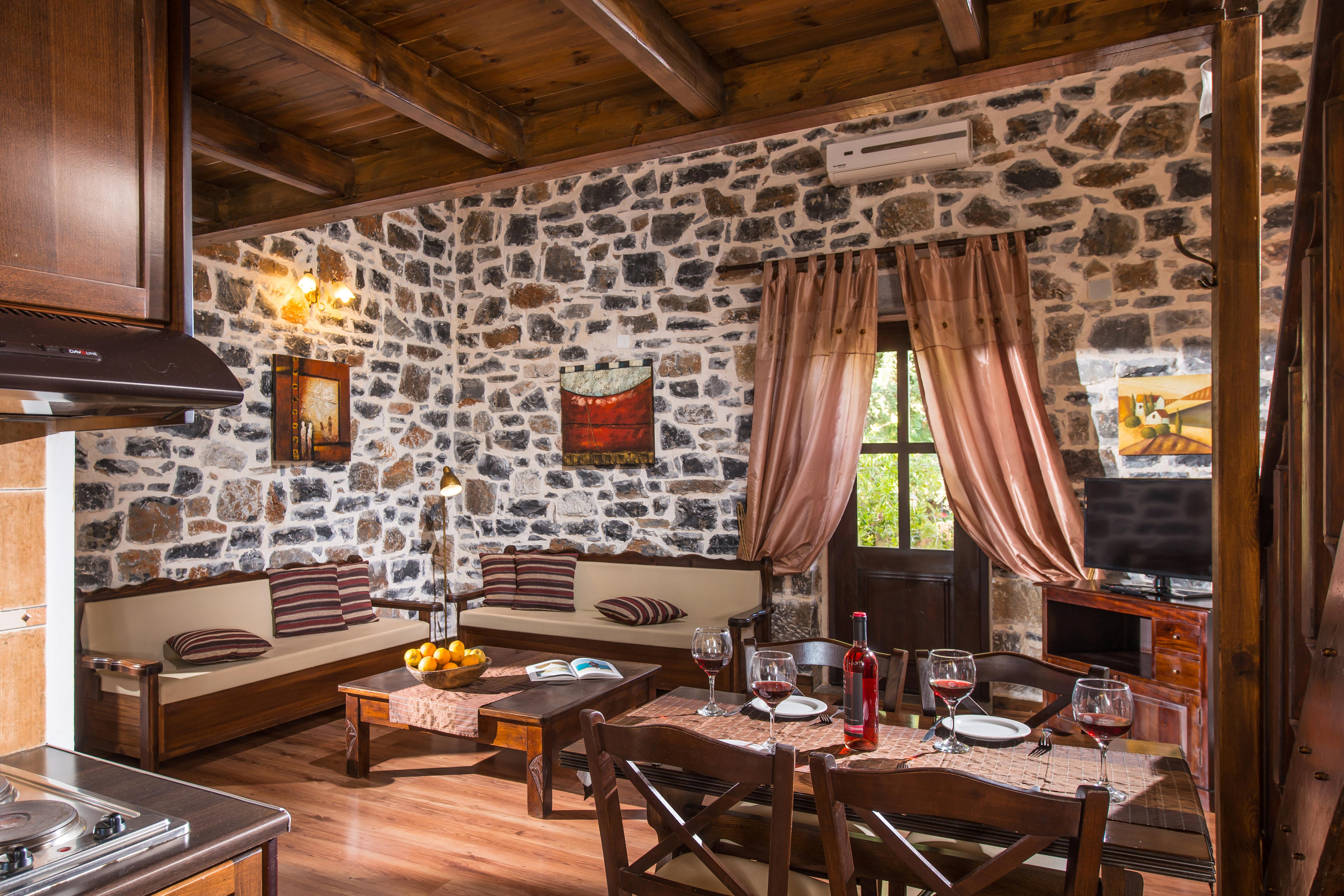 BALSAMICO TRADITIONAL SUITES 21/36