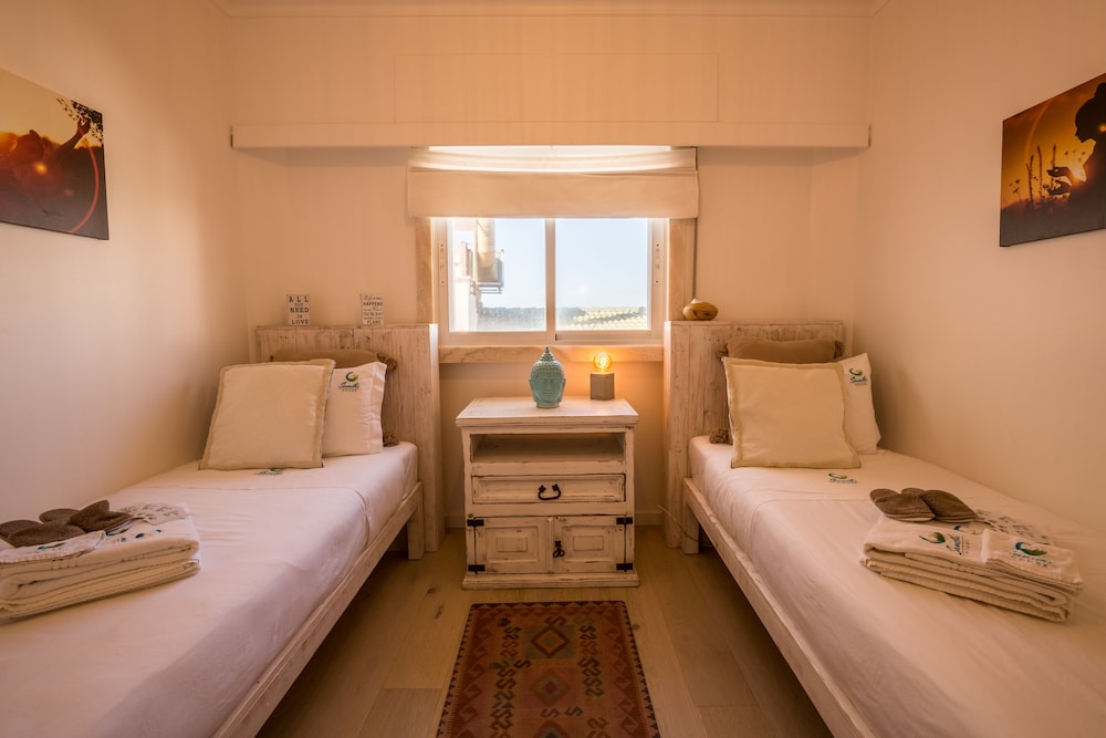 Sandhi House - Yoga & Wellness 10/40