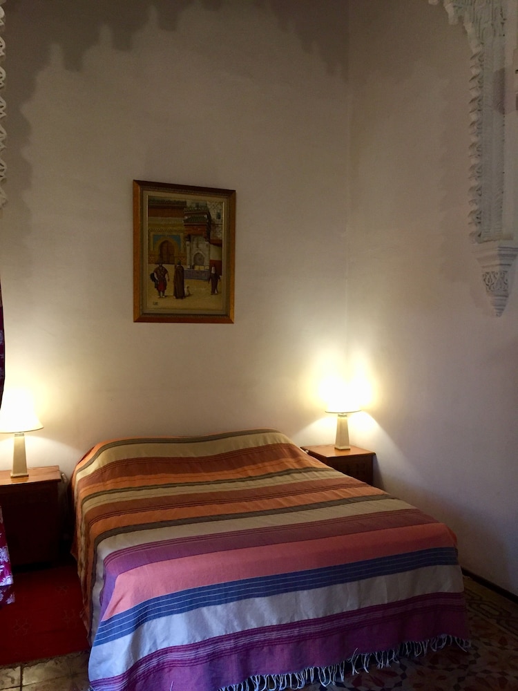 RIAD A LA BELLE ETOILE 25/83