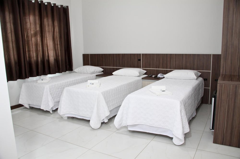 Miotto Executive Hotel 8/32