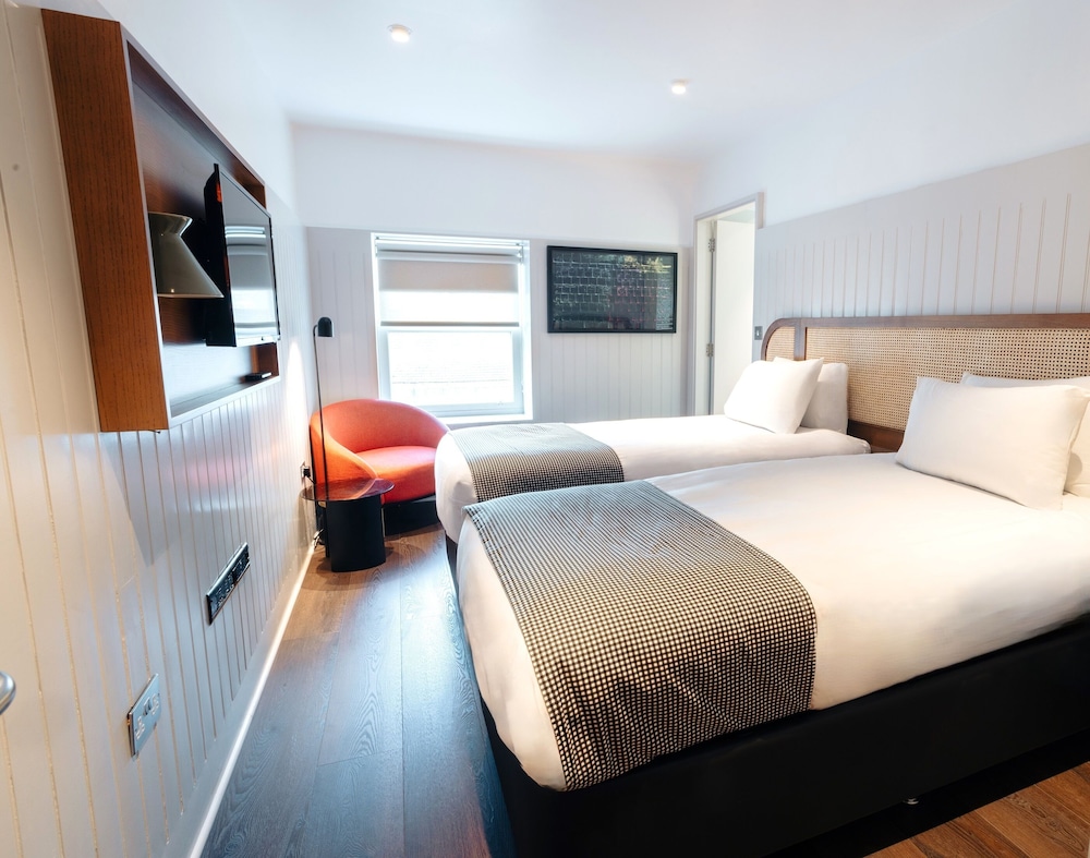 STANDARD, TWIN BEDS