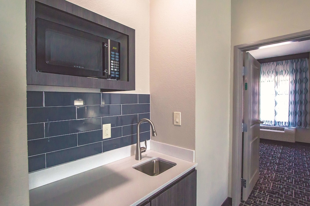 La Quinta Inn Suites By Wyndham Pampa 29/52
