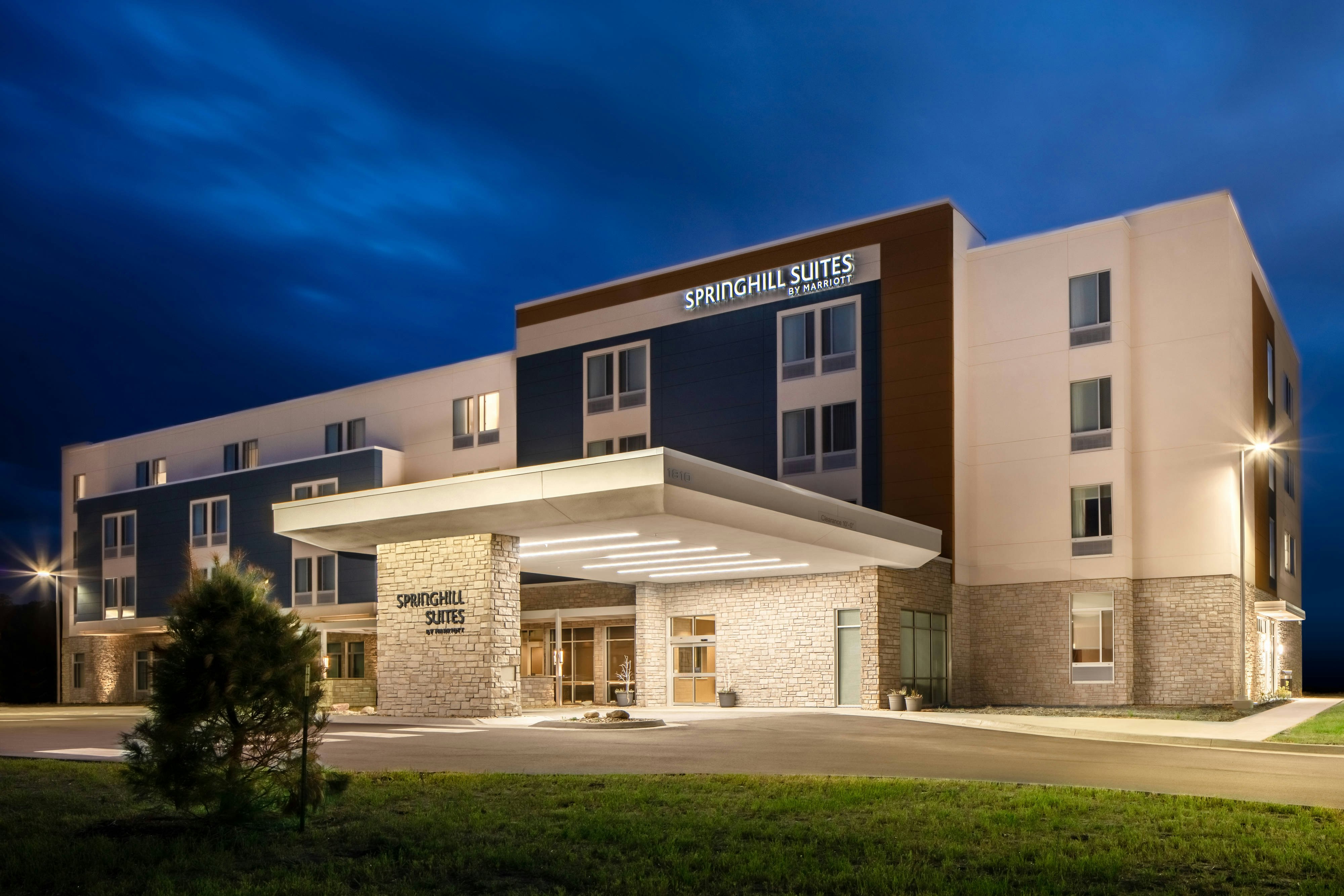 SpringHill Suites by Marriott Ames 3/15