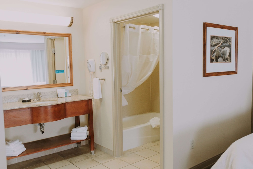 Hampton Inn & Suites Green River 8/34