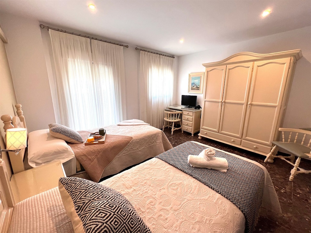 Hostal La Janda 10/66