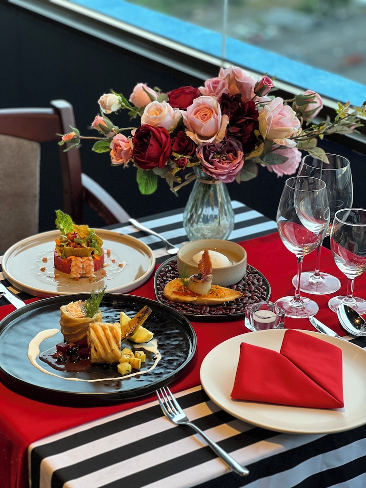 Royal Phuket City Hotel 68/90