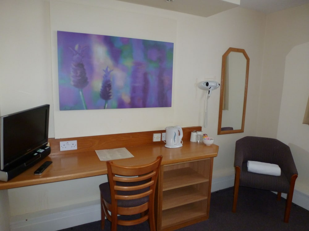Premier Inn Alderley Edge 35/36