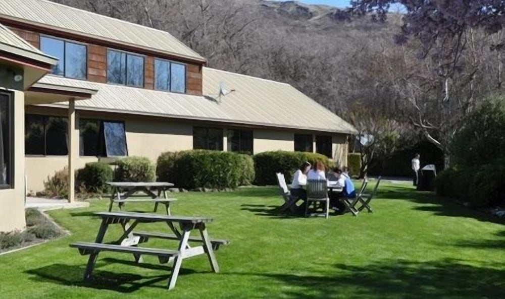 Altamont Lodge 32/41
