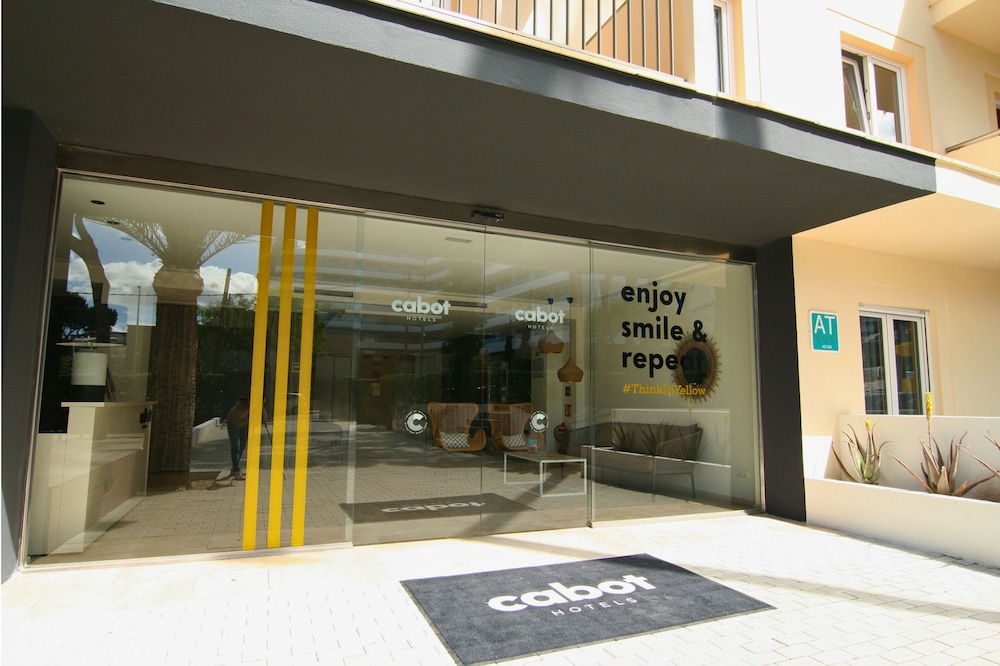 Cabot Tres Torres Apartamentos 4/65