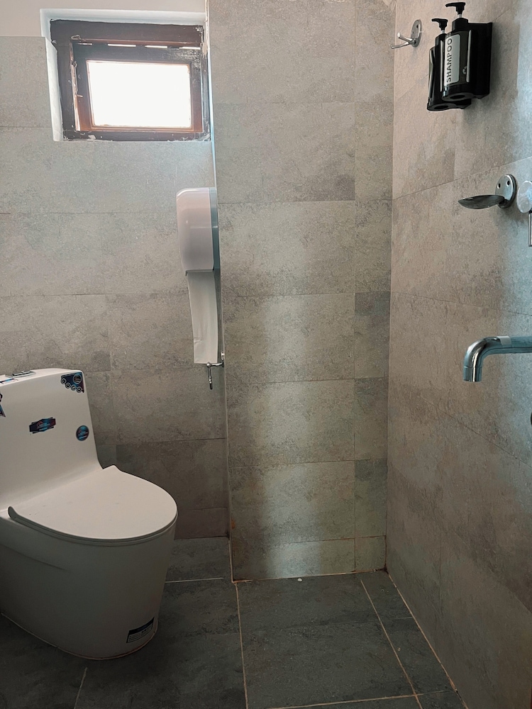 Bodhi Inn & Suite 49/50