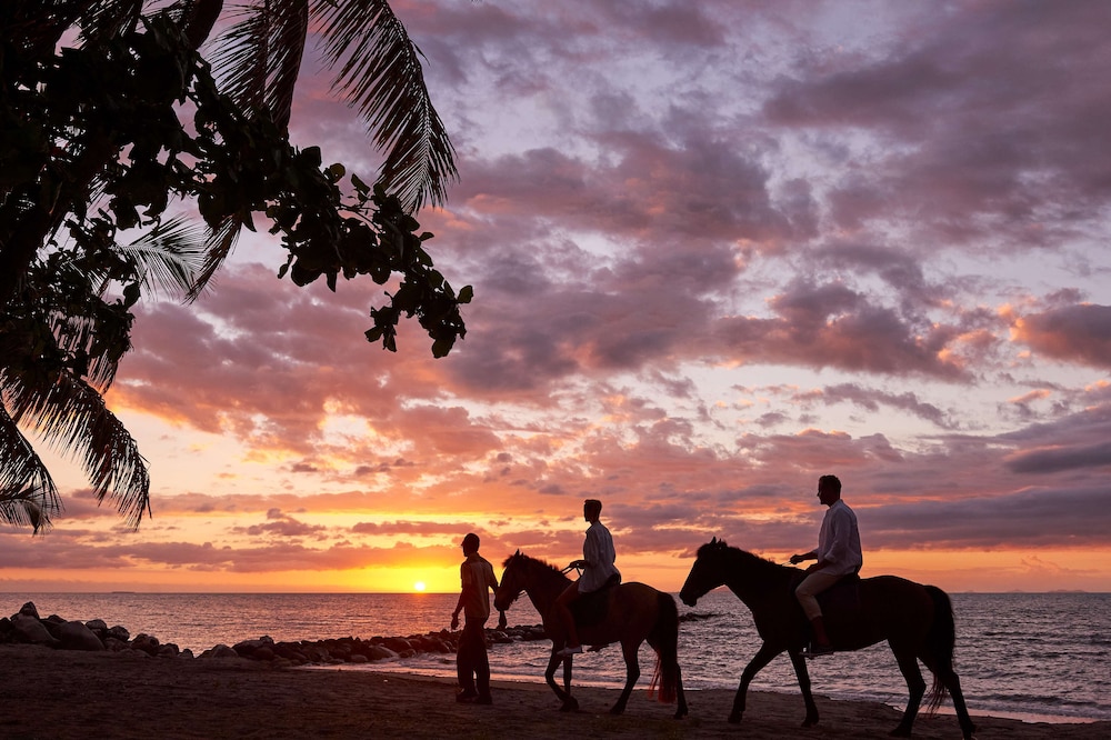 DoubleTree Resort by Hilton Hotel Fiji - Sonaisali Island 20/63