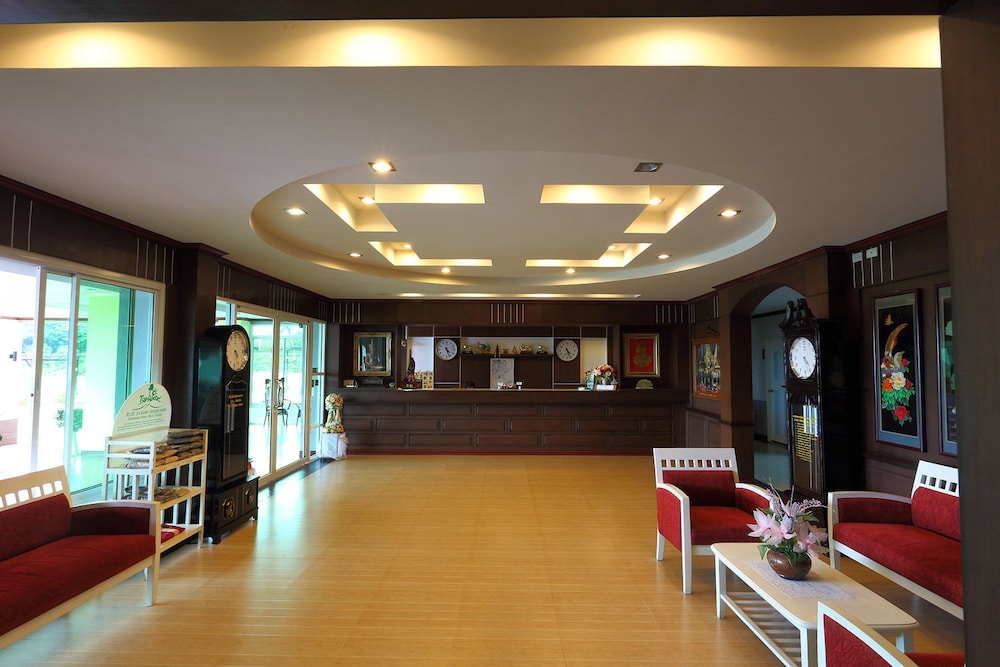Breeze Hill Hotel 12/50