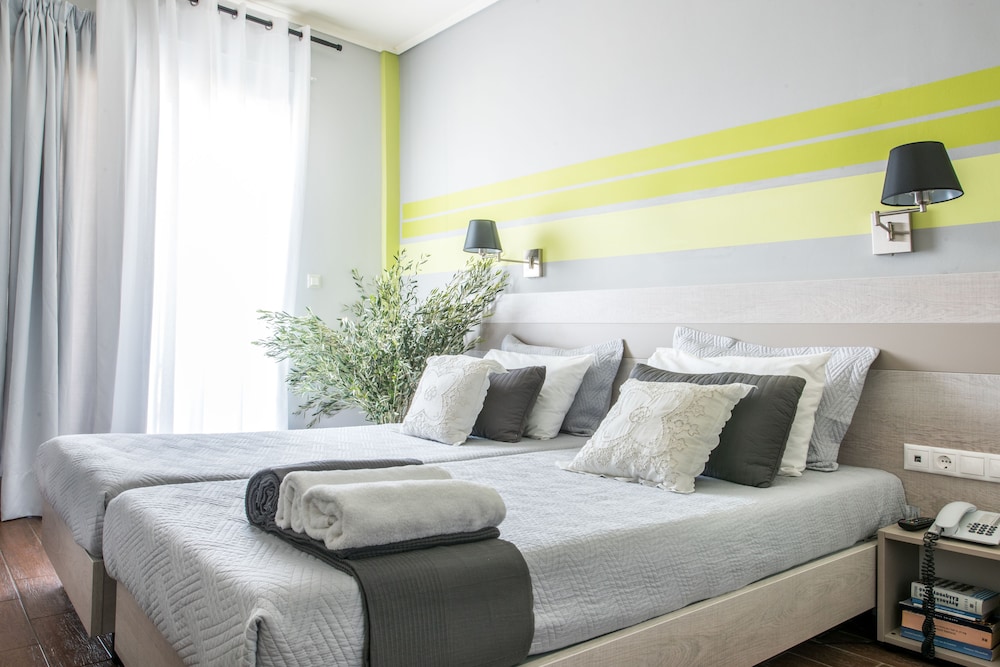 Myrto Hotel 36/90