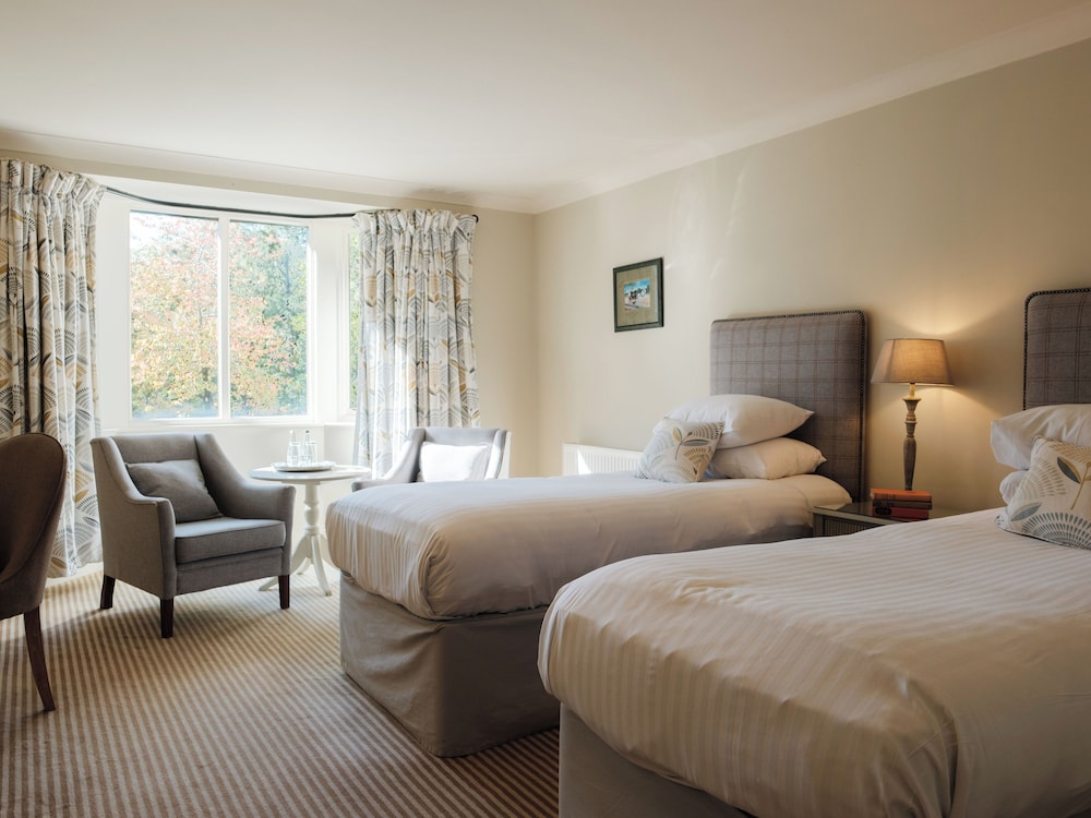 Room, Twin Beds, Woods Wing
