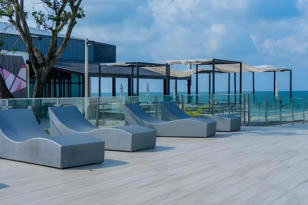 Rattana Pura Beach Resort 31/54