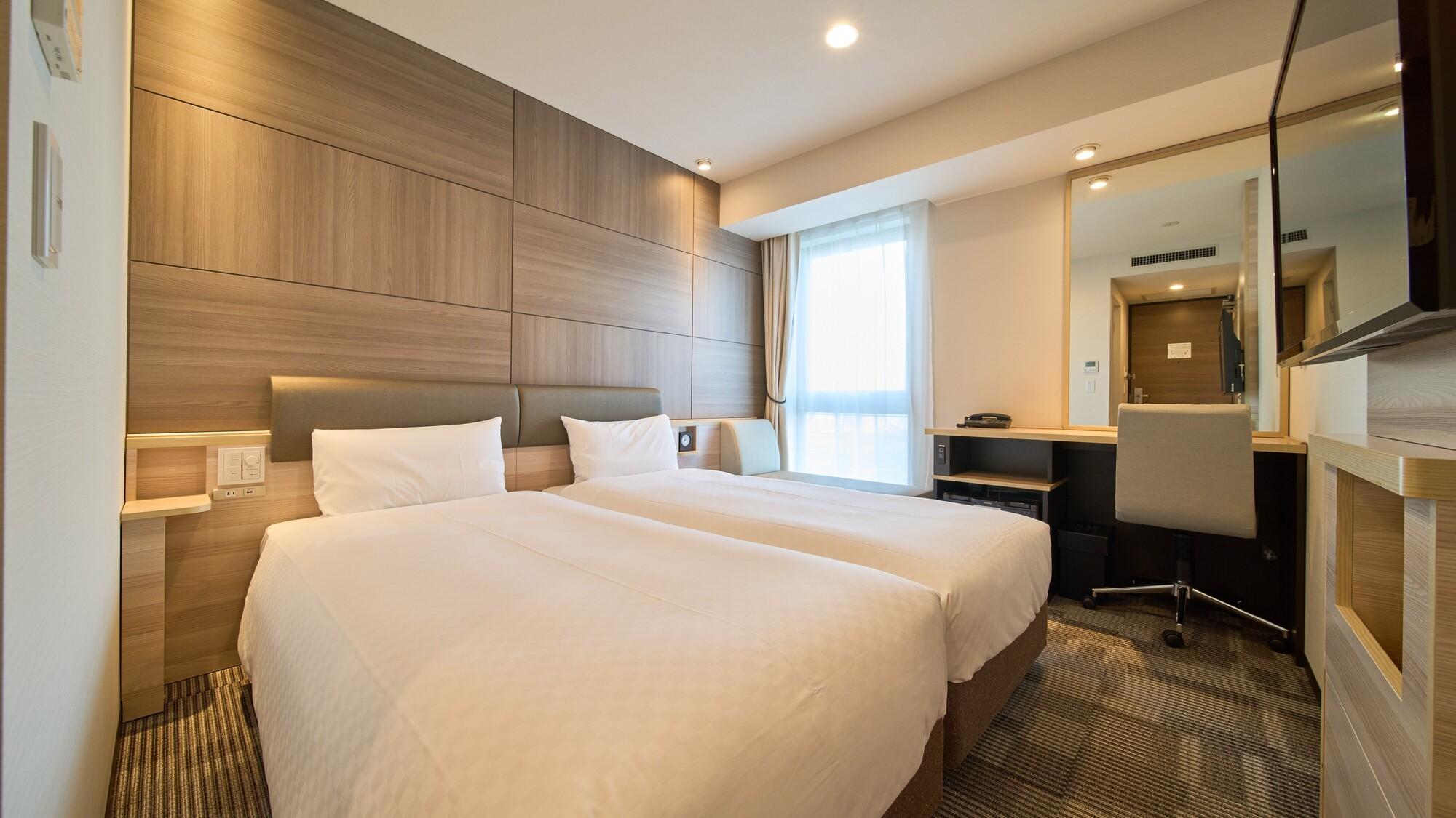 Compact, Economy, Twin Beds