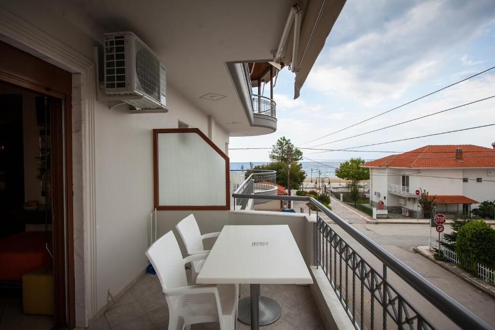 Villa Amalia Sun Beach 4/59