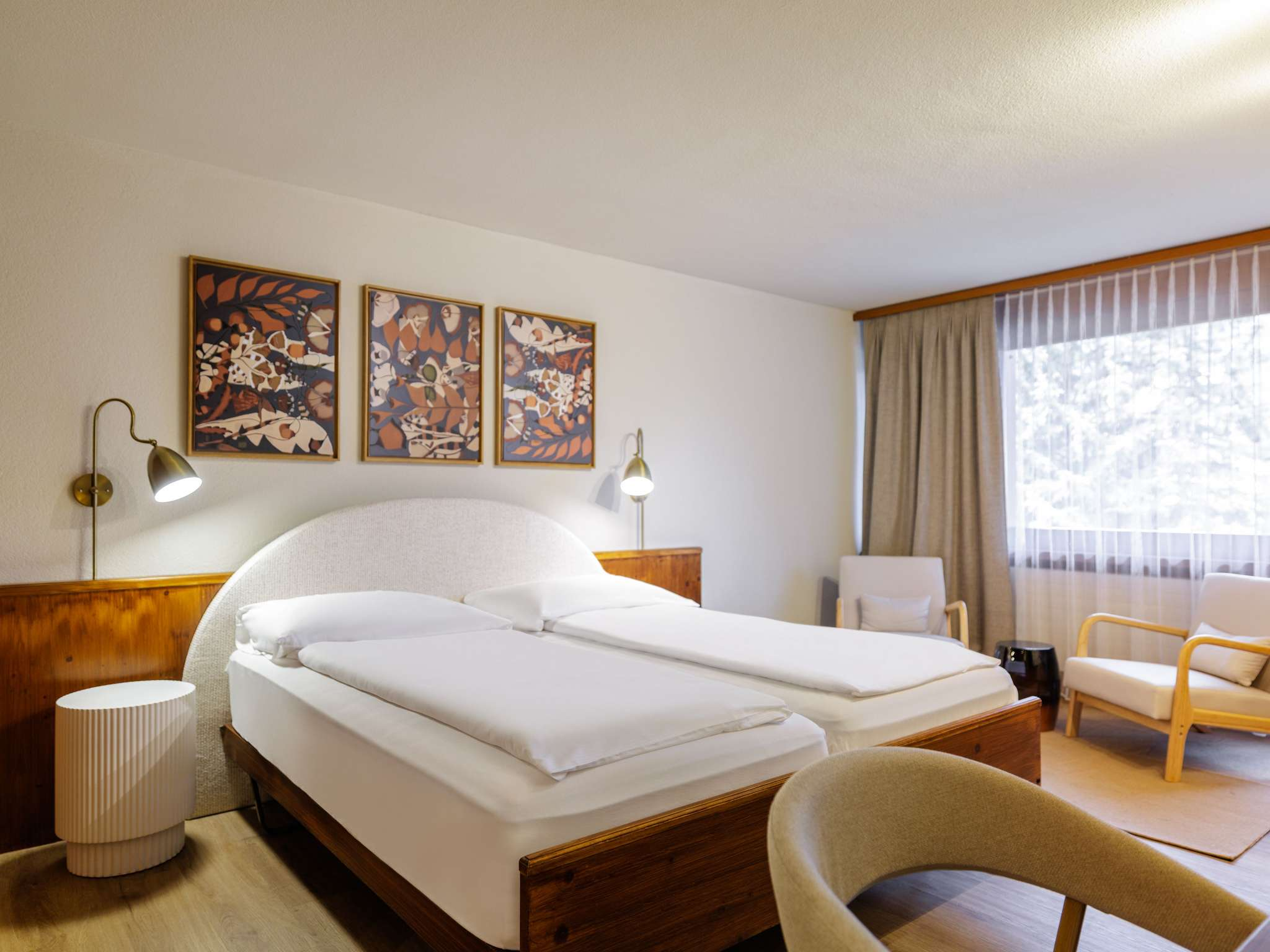 Hotel Aeschi Interlaken - Handwritten Collection 4/12