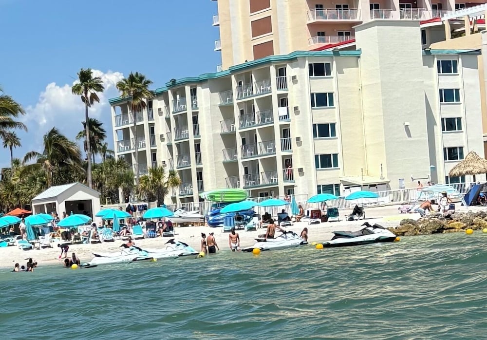 Gulfview Hotel On the Beach 42/49