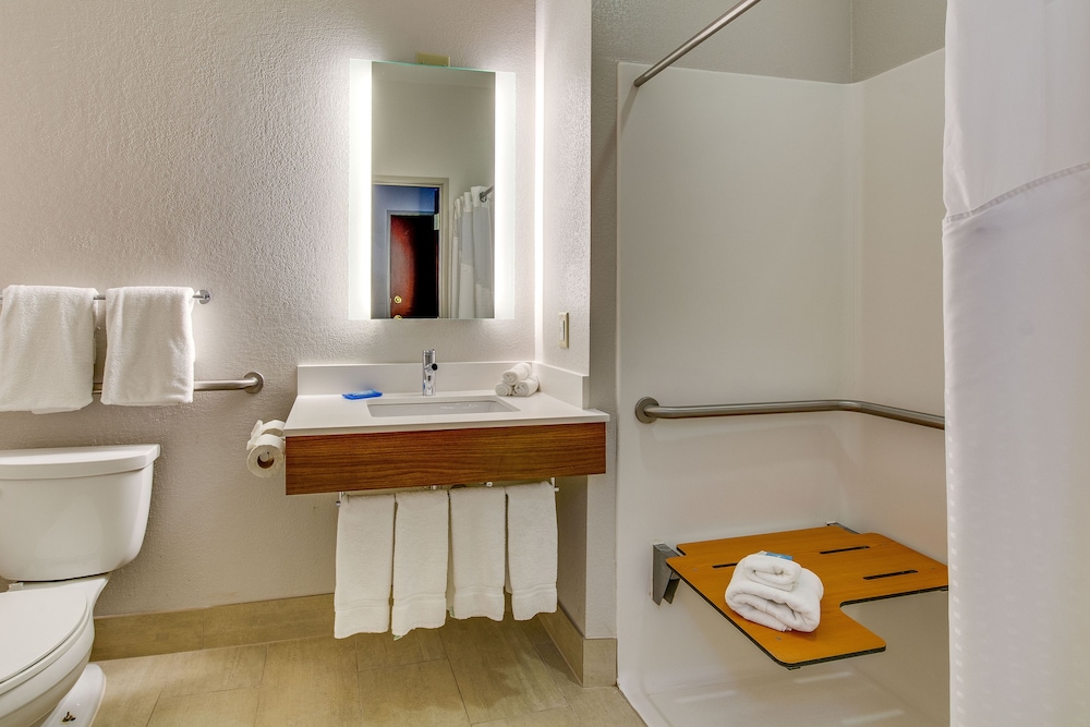 Holiday Inn Express Vincennes 19/54