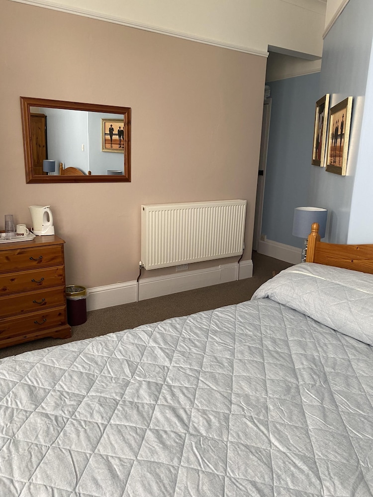 The Belmont - B&amp;B 7/49