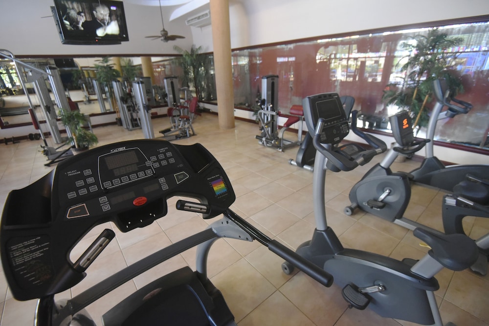 Hotel Casa Roland Golfito (ex Casa Roland Marina Resort) 32/72