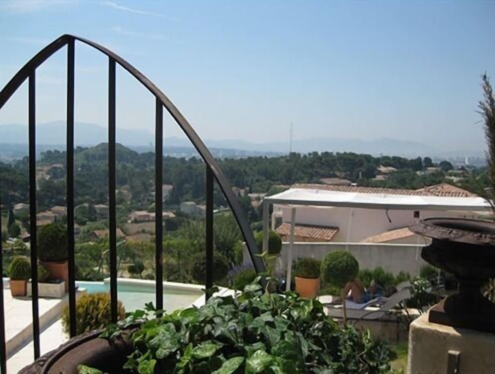 Villa Blanche 1/34