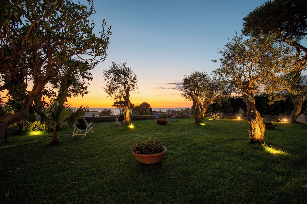 Hotel Villa Melodie - Adults Only 43/50