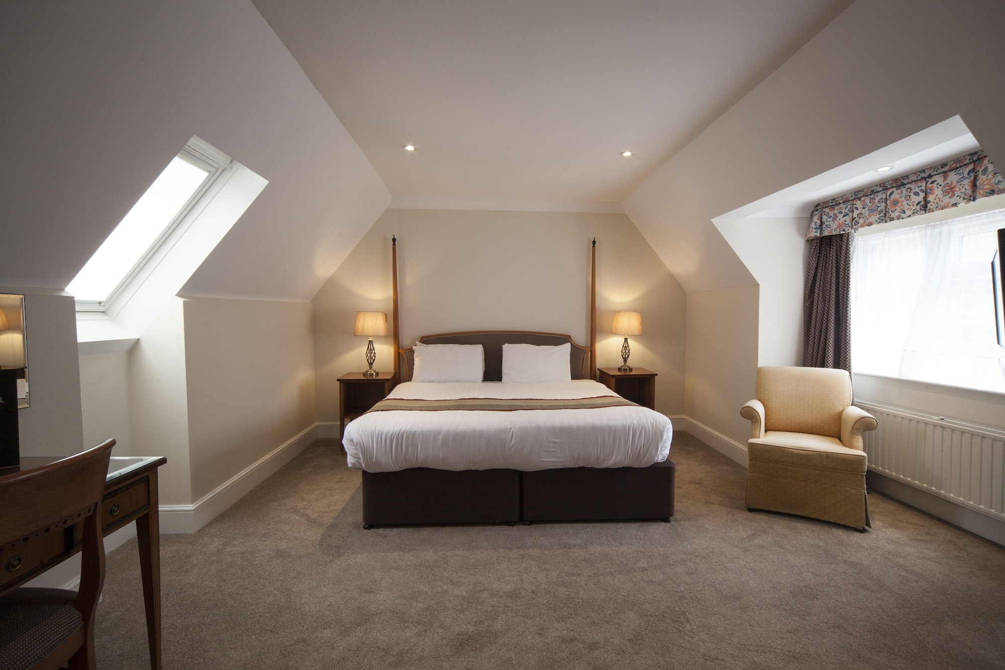 SUPERIOR, DOUBLE BED