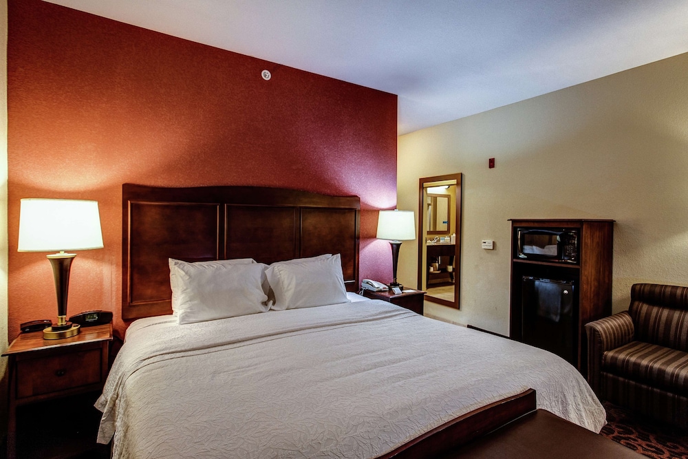 Hampton Inn Junction City Kansas 18/39