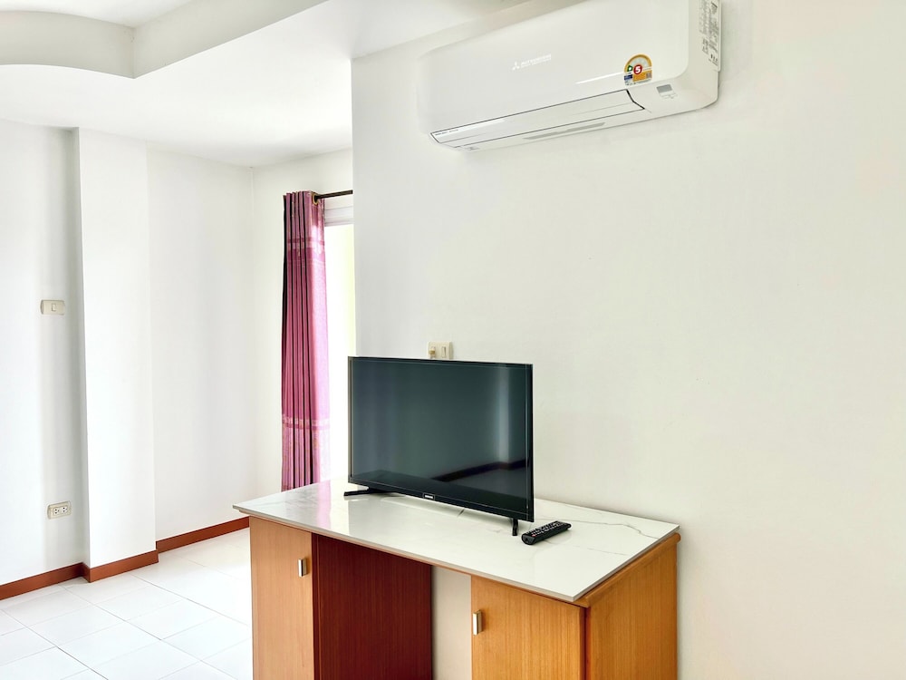 Bt Grand Condotel 50/64