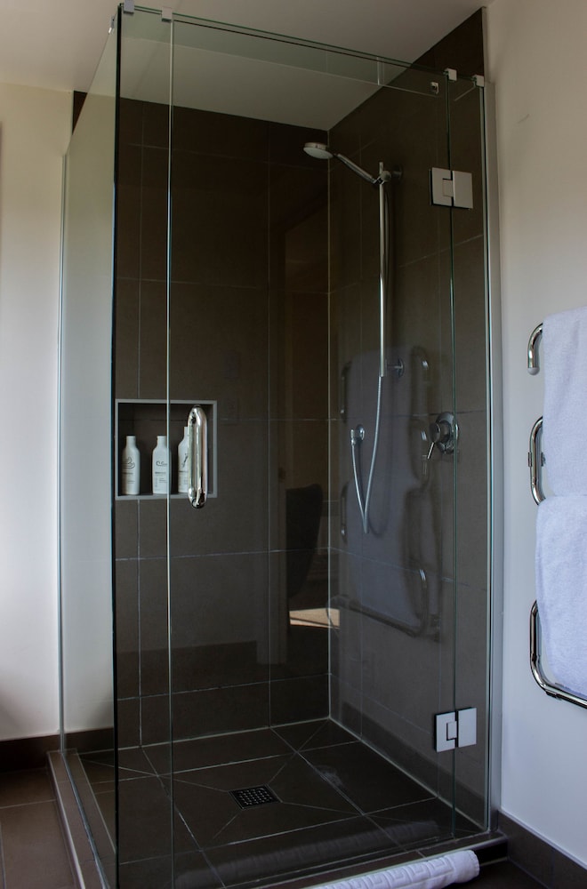 QUEENSTOWN COUNTRY LODGE 19/54